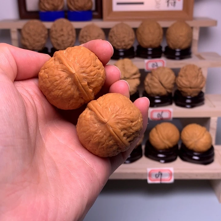 文玩核桃把件34粗筋屁桃34