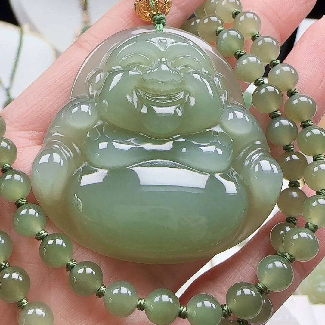 和田玉18K金镶嵌颈饰