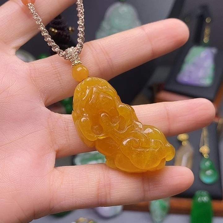 吊坠(赠链)未镶嵌翡翠