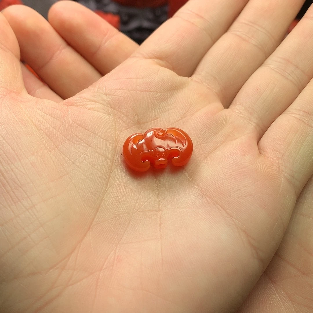 小***西未镶嵌1南红玛瑙蝙蝠