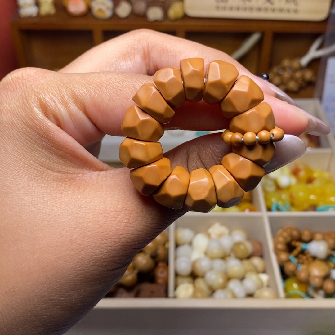 椰***冰吊坠猴头核桃大肠手捻