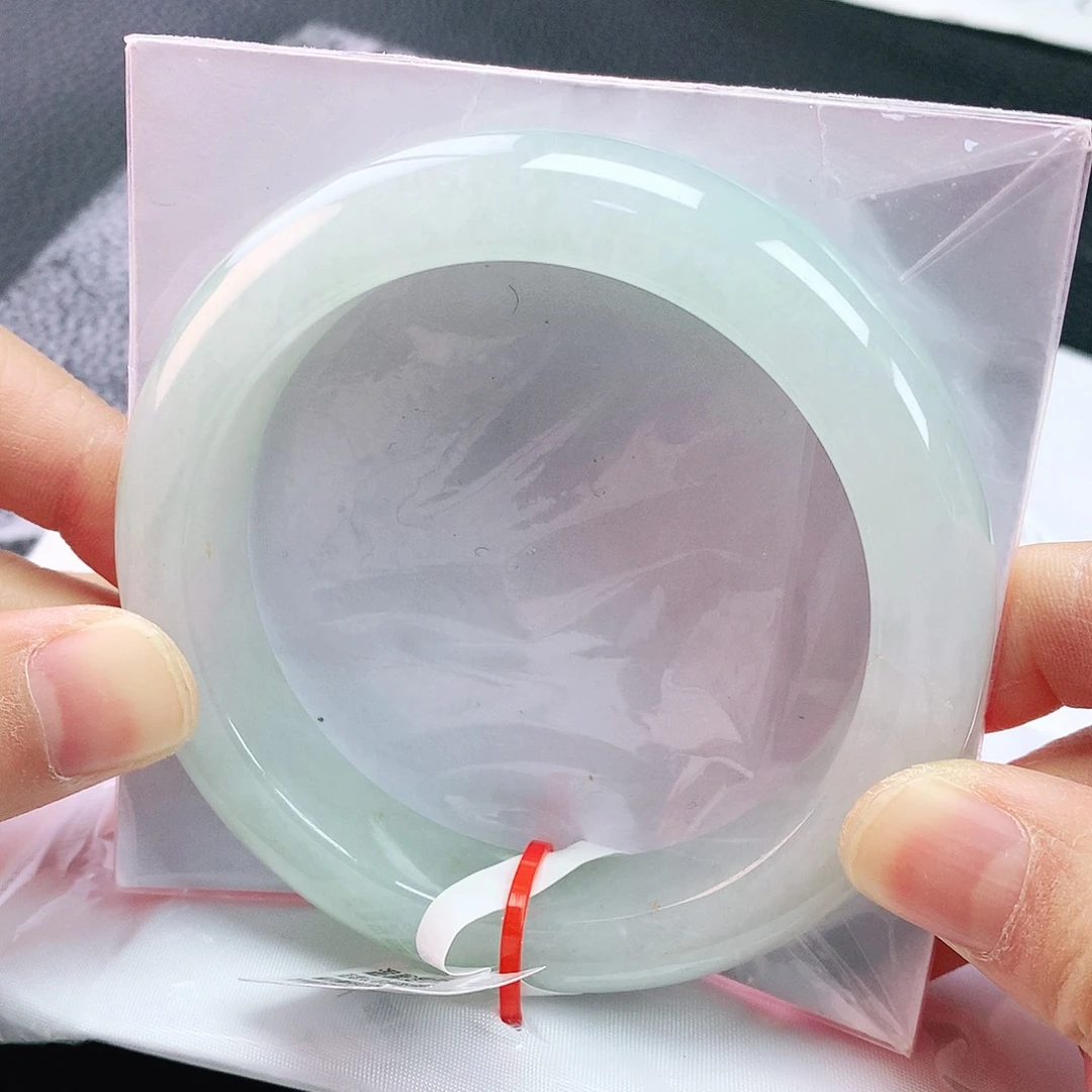 翡翠手镯未镶嵌58圈