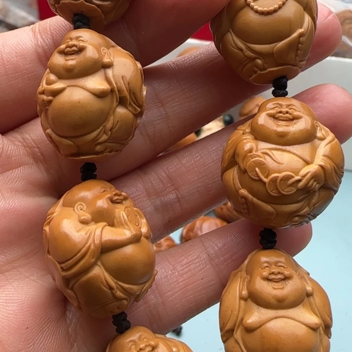 橄榄核手串雕刻工艺