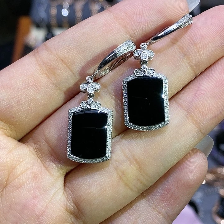 18K金镶嵌翡翠耳饰马鞍 耳包+ 耳坠