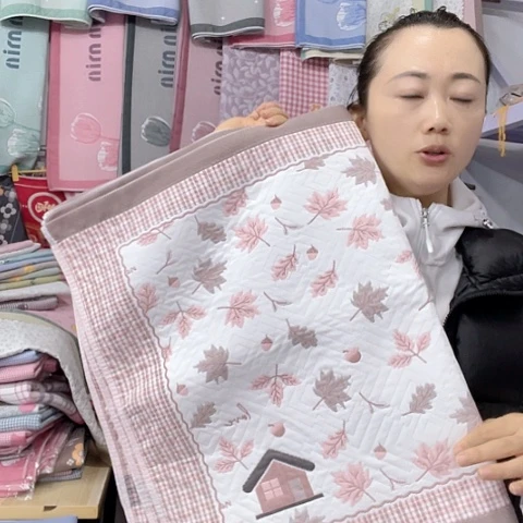 棉特价咖色枫叶纯棉