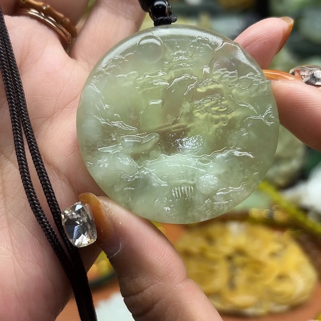 蛇纹石玉未镶嵌吊坠