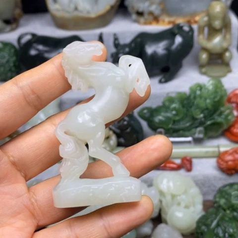 和田玉未镶嵌摆件