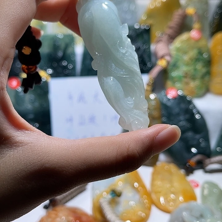 翡翠未镶嵌吊坠(不含链)翡翠