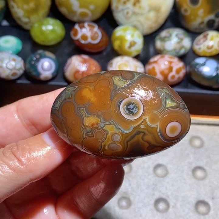 未镶嵌玛瑙/玉髓珠宝半成品47