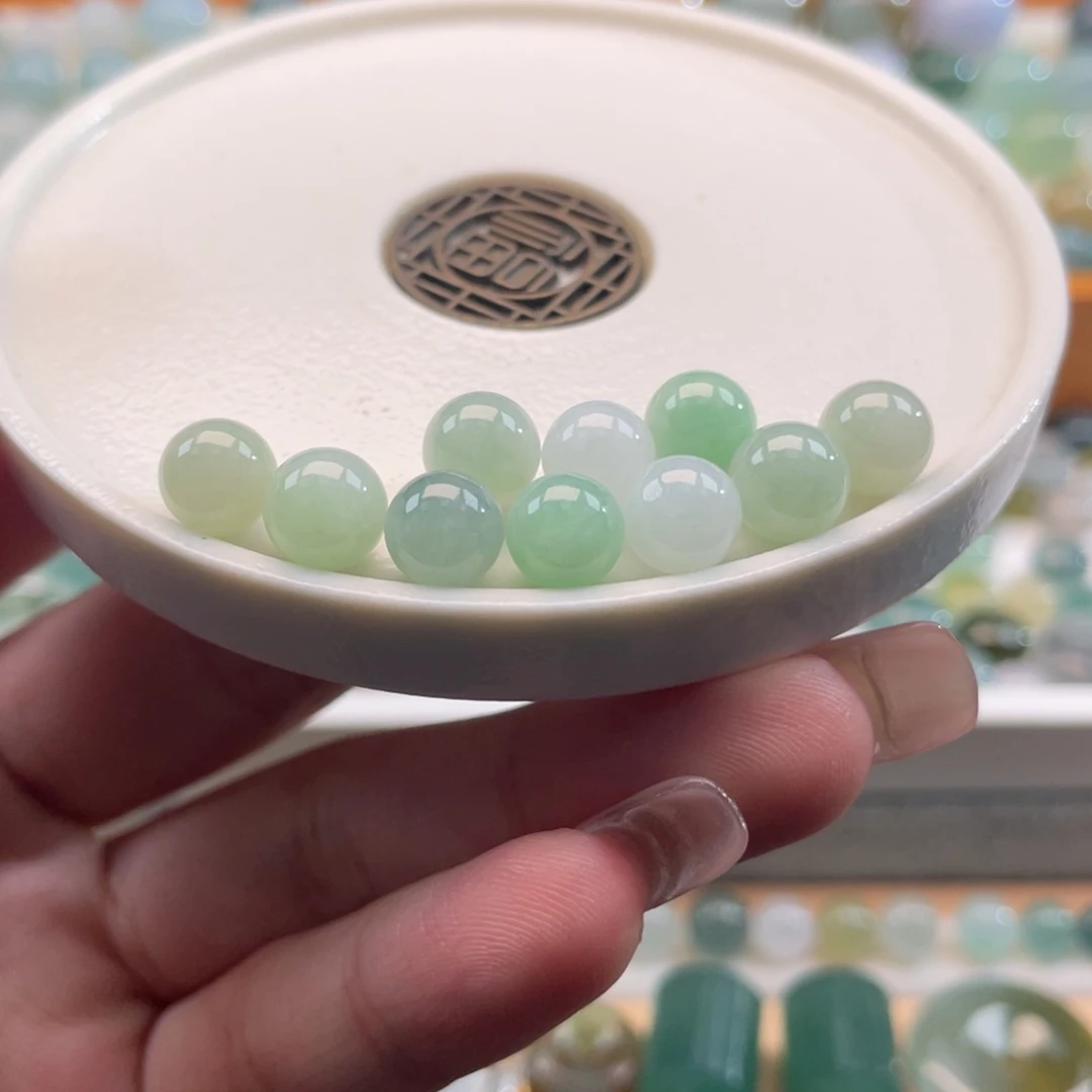 散珠翡翠天然缅甸翡翠a货一组卡7左右