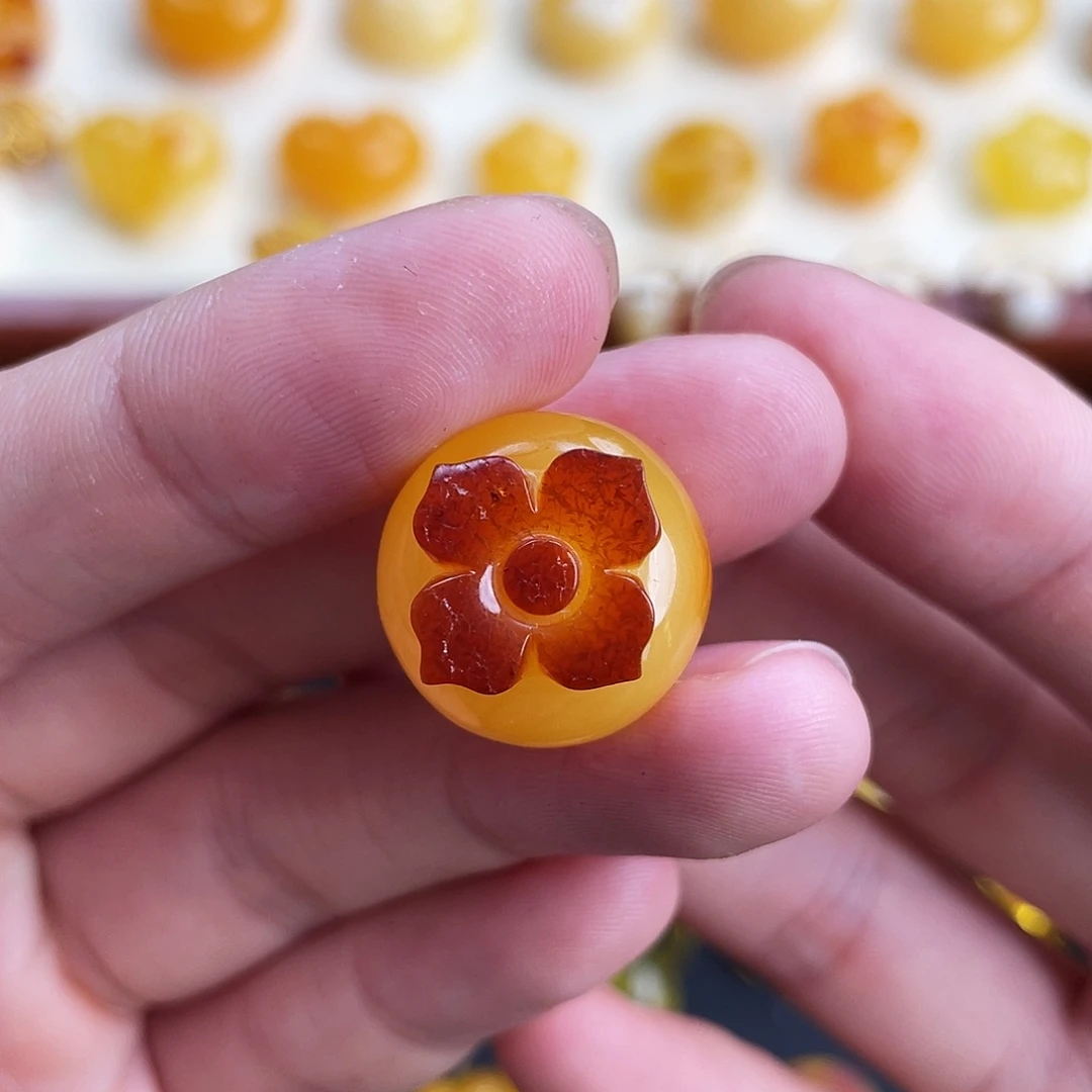 琥珀未镶嵌珠宝奇石