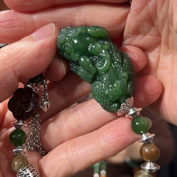 颈饰未镶嵌和田玉