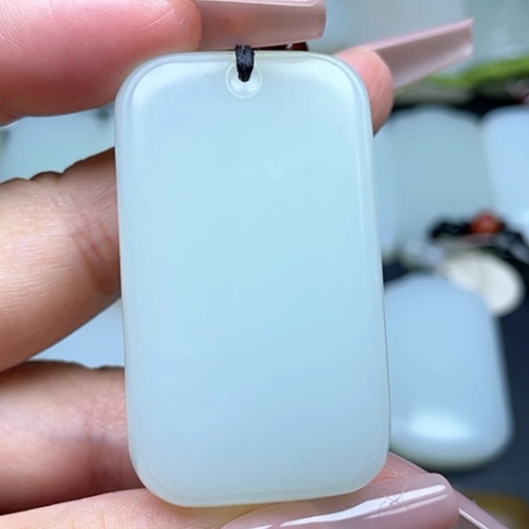 【闪购商品】颈饰未镶嵌和田玉