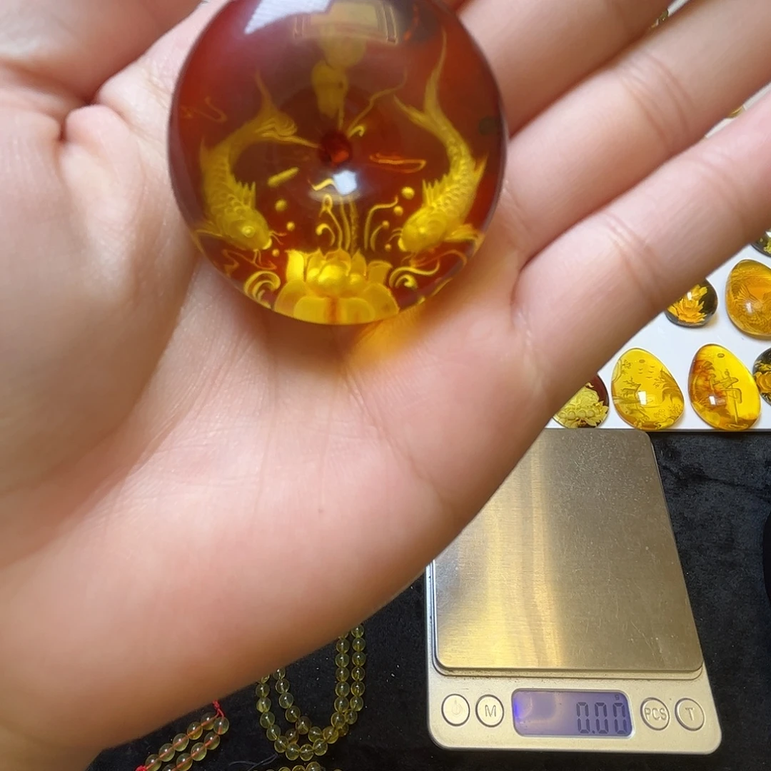 琥珀未镶嵌吊坠(赠链)琥珀