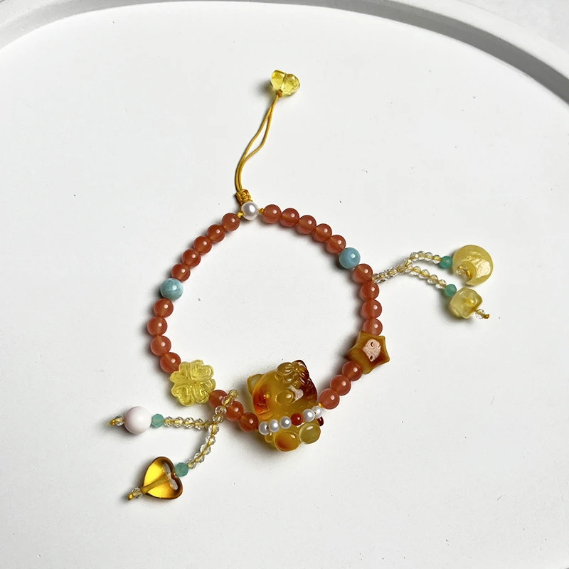 女生可爱蜜蜡南红手链