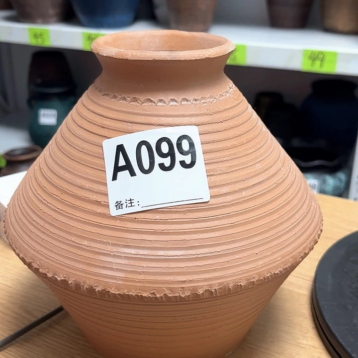 瑕疵099带孔带孔