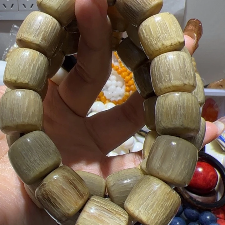 玻璃1.6老邢射白手串