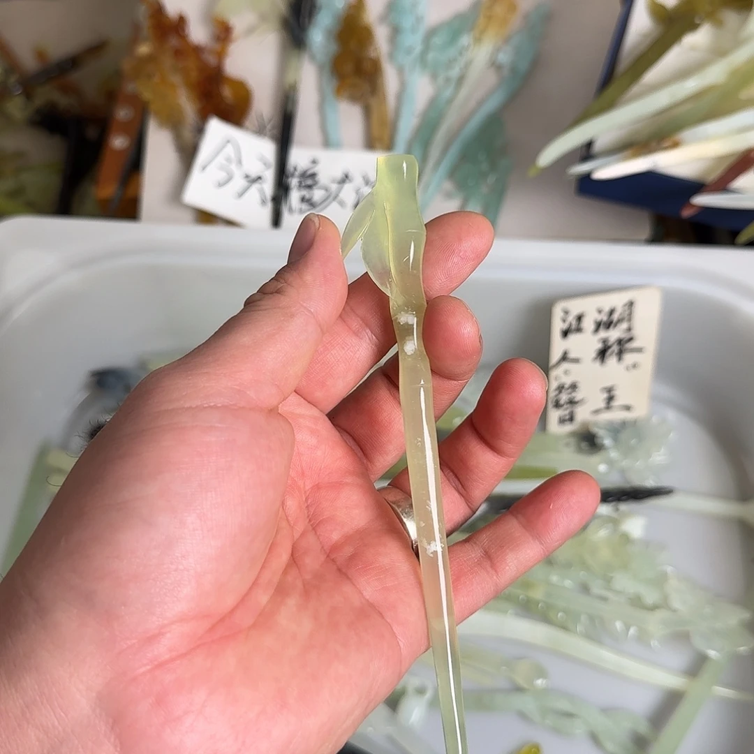 蛇纹石玉未镶嵌发饰