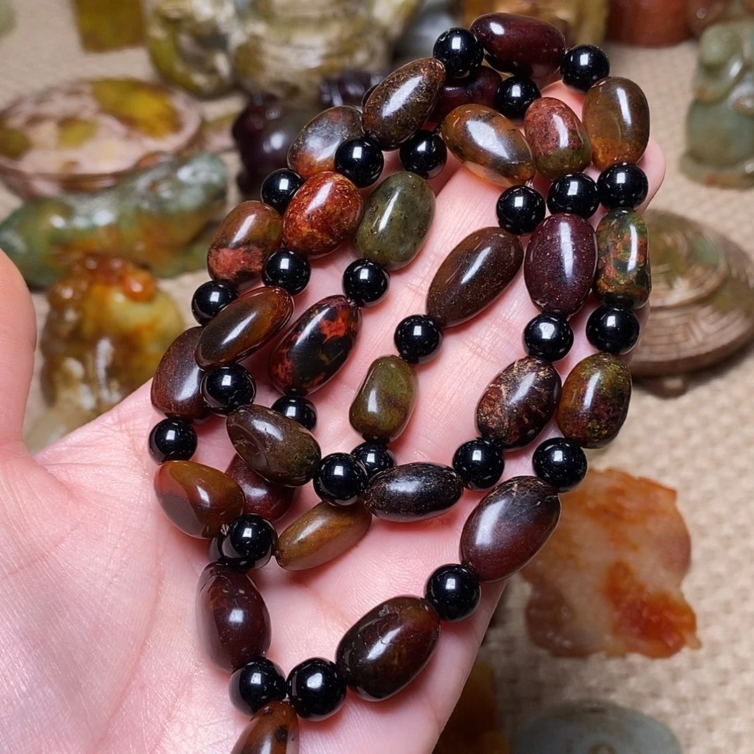 蛇纹石玉未镶嵌颈饰