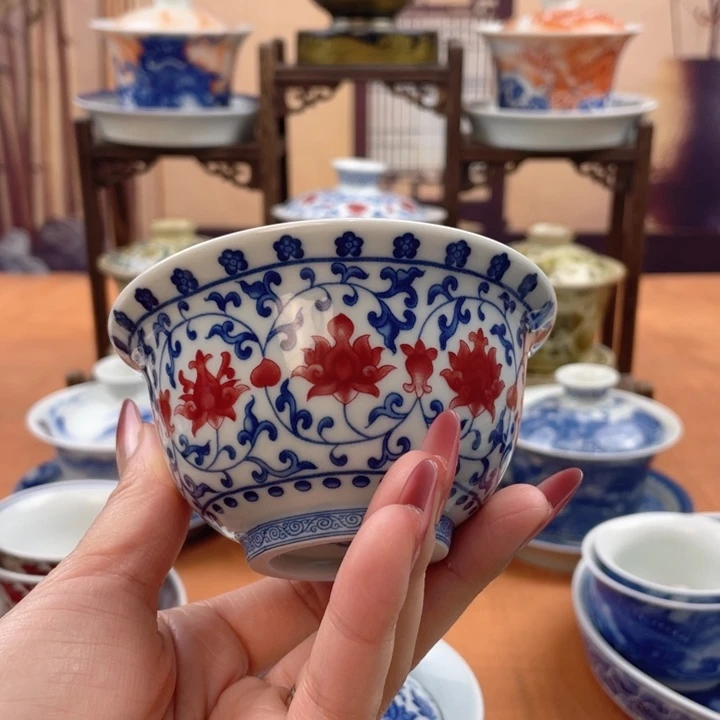 I***5陶摆件釉里红缠枝莲压手杯