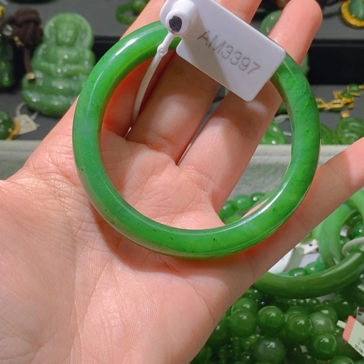和田玉（碧玉）未镶嵌手镯