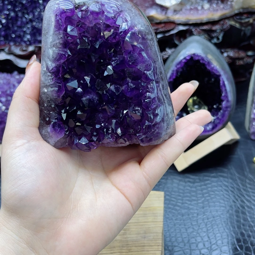 未镶嵌紫晶大型摆件（非配饰）