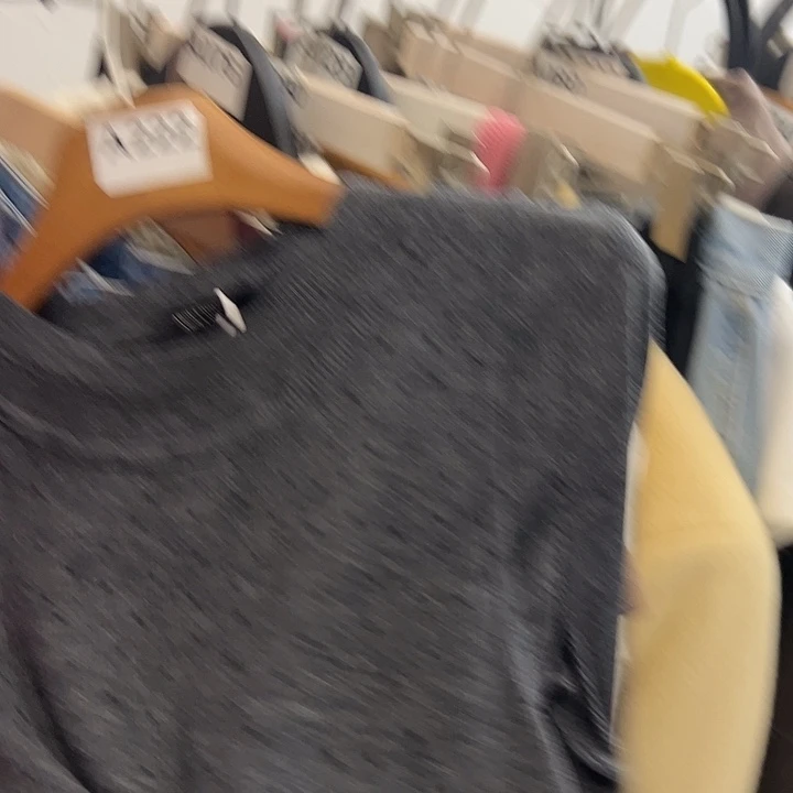 L***使今天新款 深灰色真两件打底