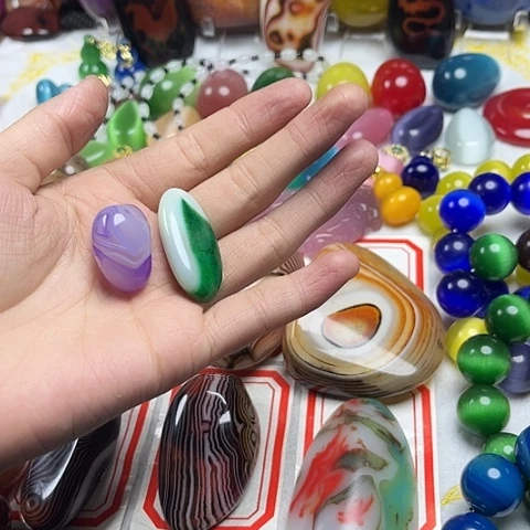 玛瑙/玉髓颈饰合金