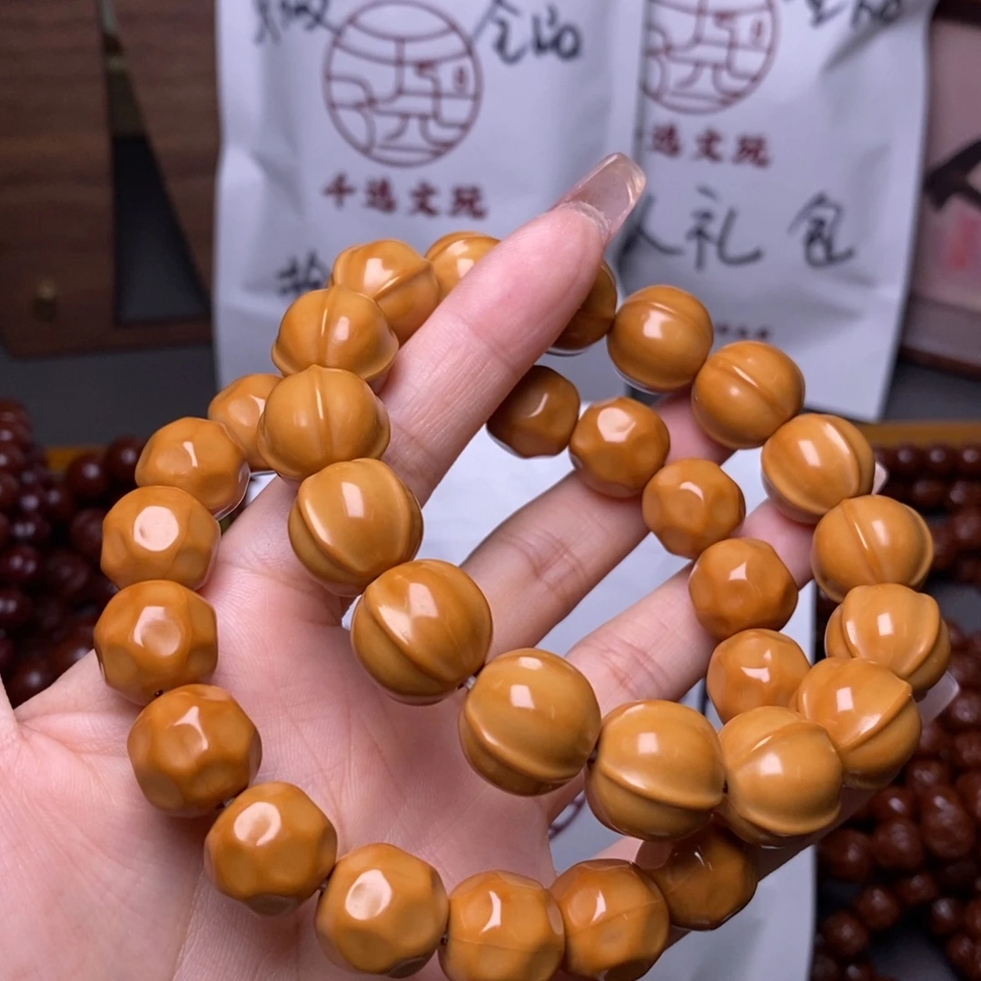 猴头核桃手串奶酪鲨鱼