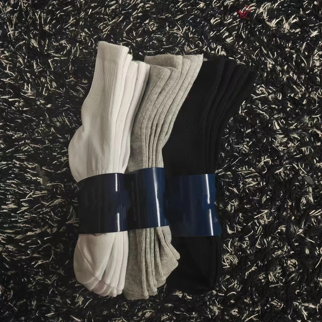 Sweet DD秋冬款三色百搭中筒袜（一卡三双）