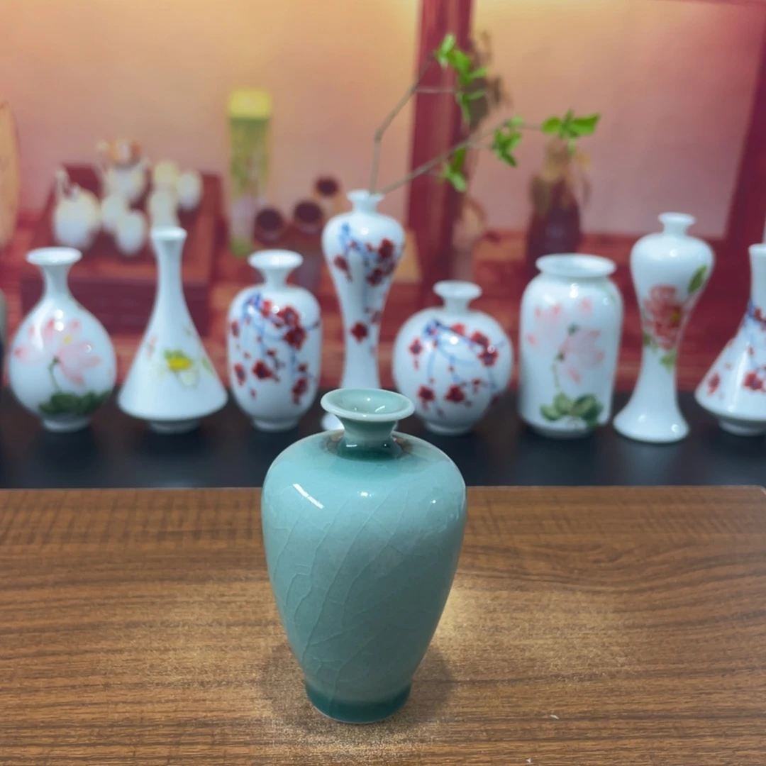 景德镇小花瓶等着你