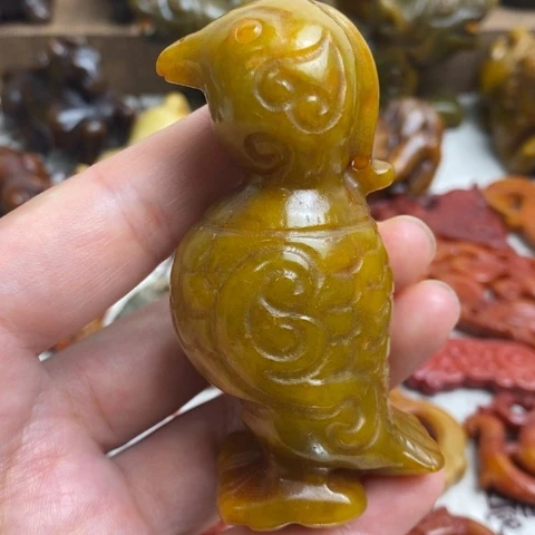 未镶嵌蛇纹石玉颈饰14