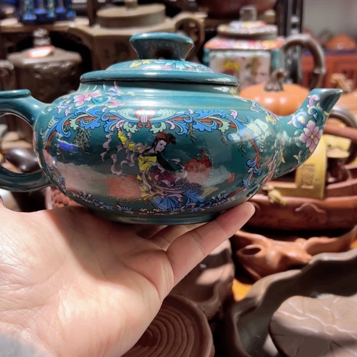 紫砂壶收藏起来了