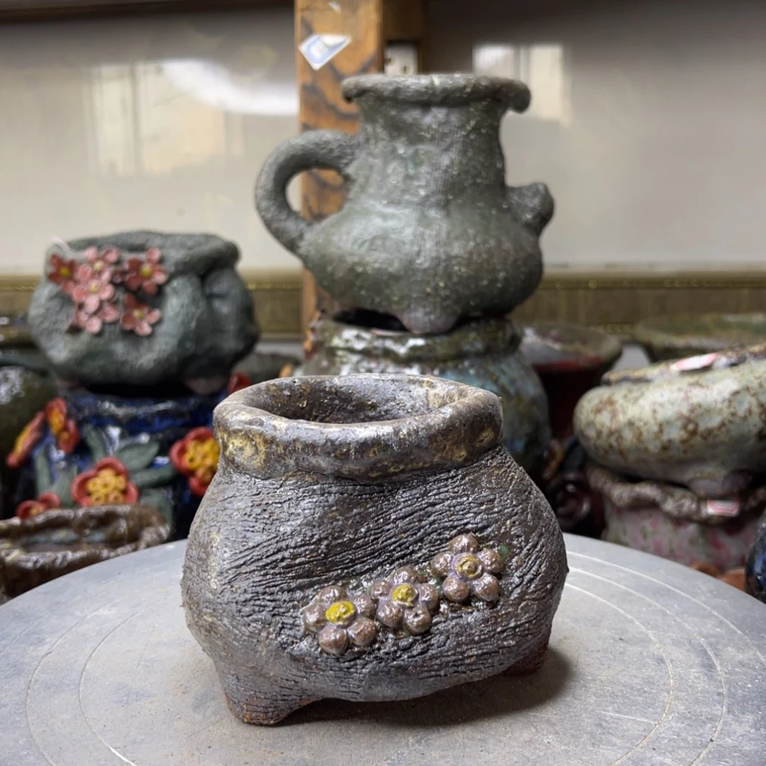 红陶粗砂陶瓷花盆