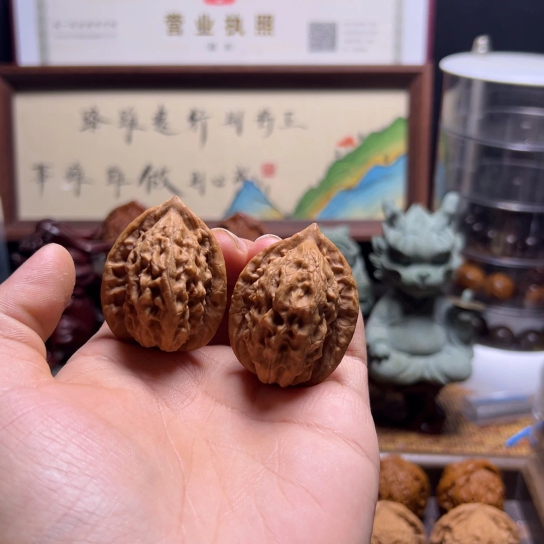 文玩核桃把件母树大红袍