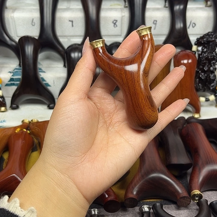 木沙铁快压小胖。。。