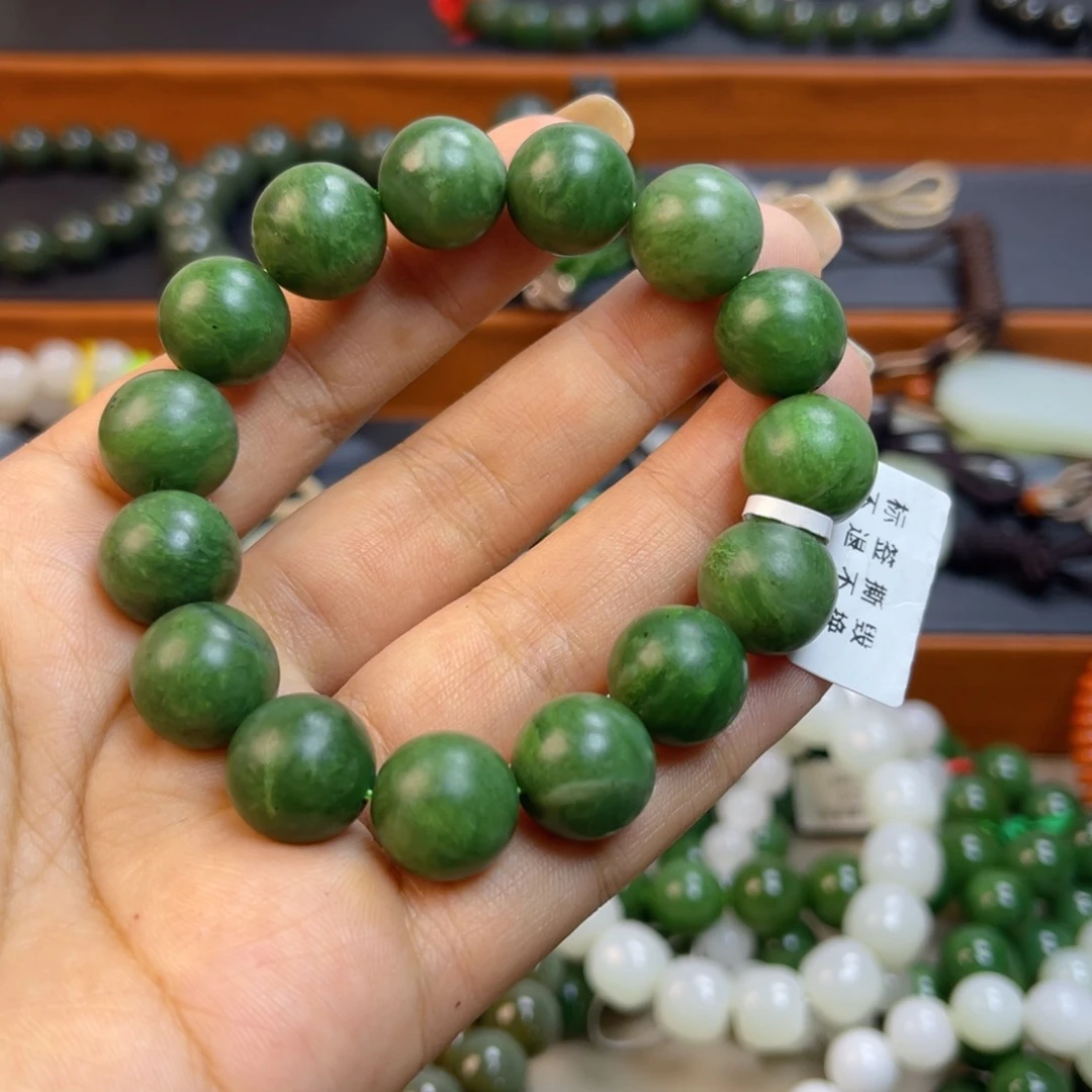 曹***晨未镶嵌手链和田玉