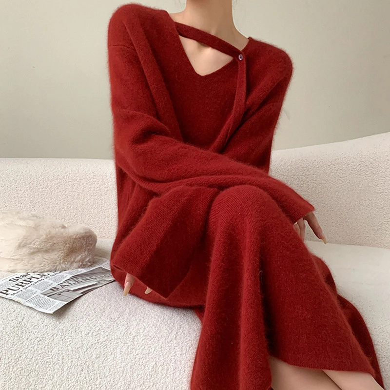 酒窝定制 红色V领打底内搭连衣裙女2025年秋冬宽松显瘦中长款裙子