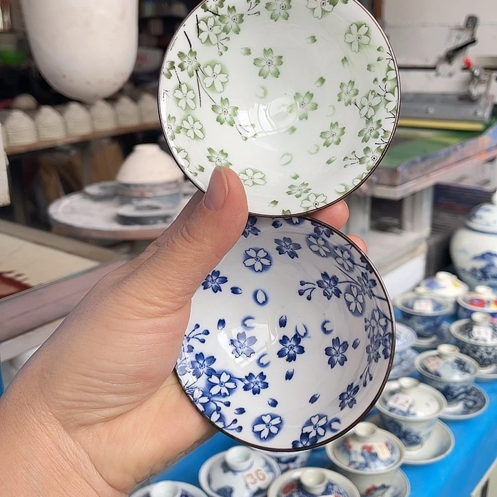 青花釉下彩杯子2个