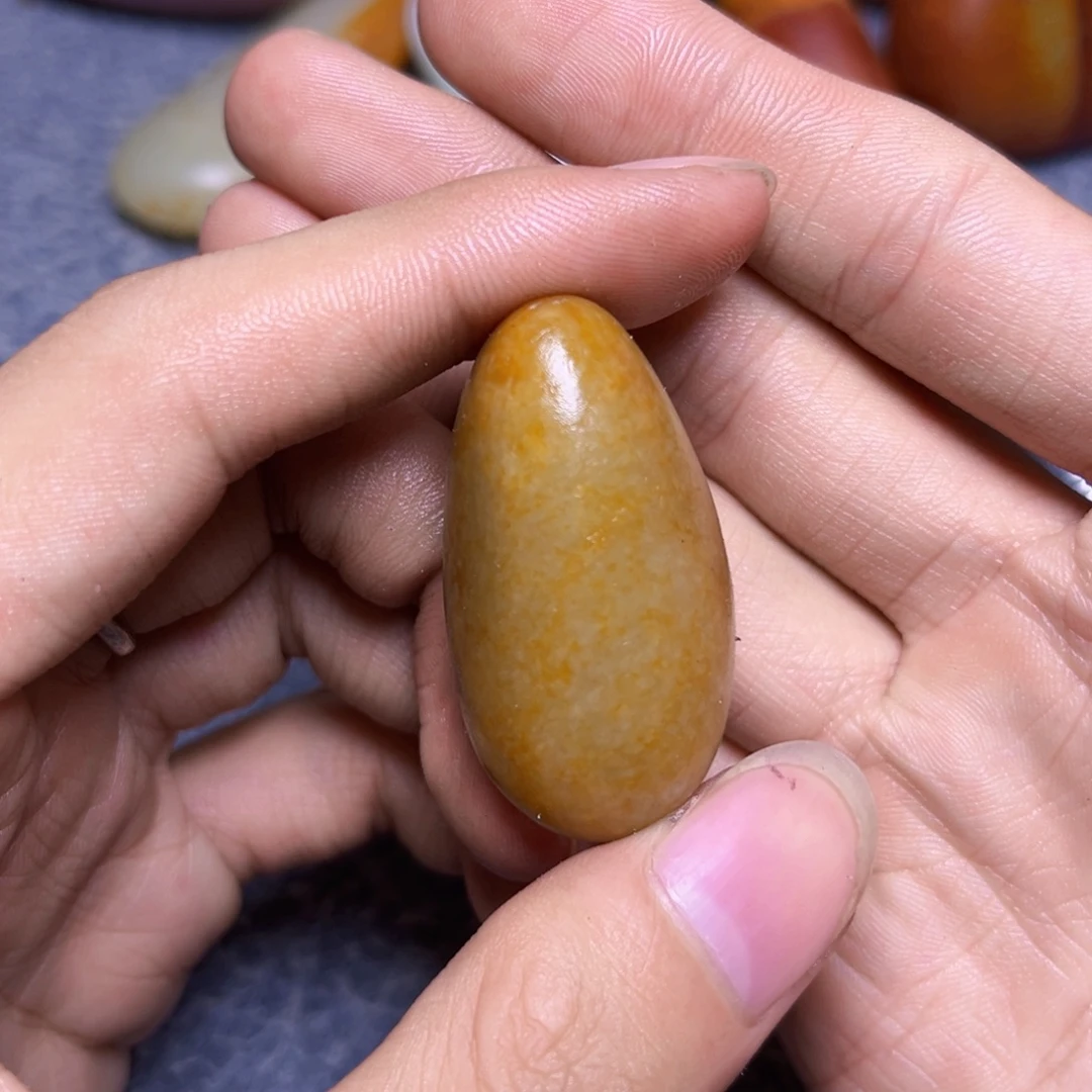 未镶嵌和田玉珠宝奇石