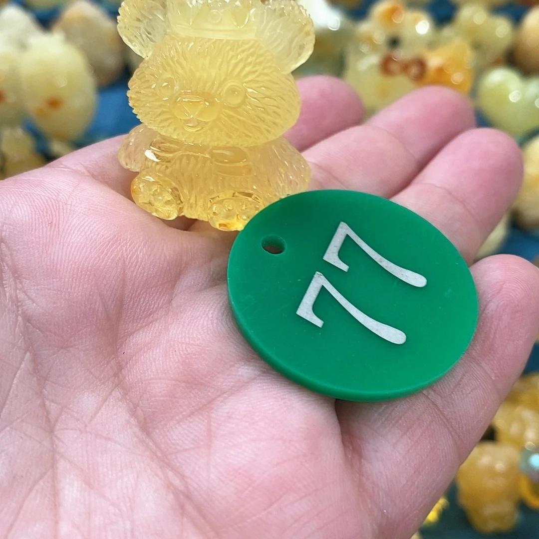 未镶嵌颈饰琥珀茄**长裸石