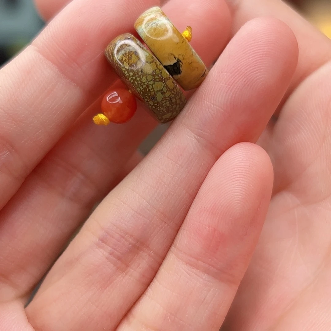 南红玛瑙未镶嵌珠宝奇石