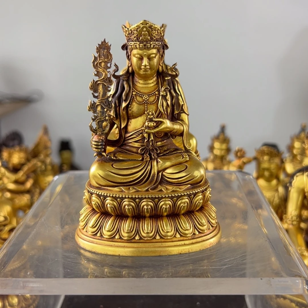 李*地佛像的造型和造型