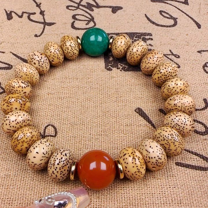 星月菩提吊坠手串