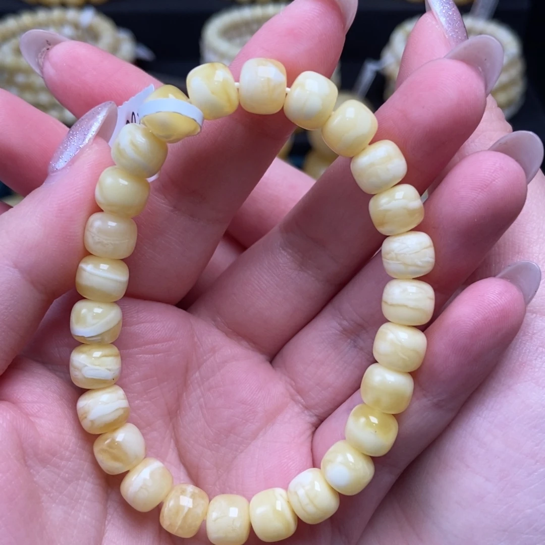 蜜蜡未镶嵌珠宝奇石卡8.3