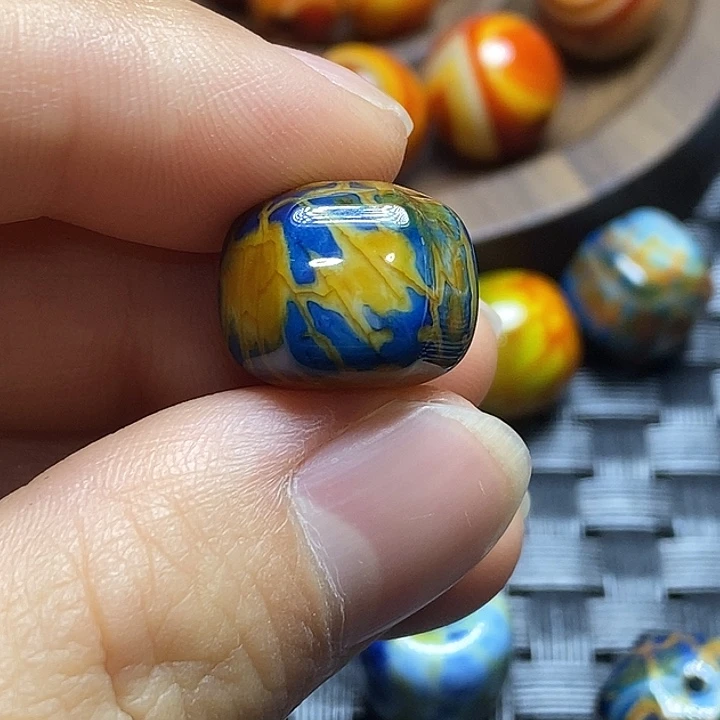 正***阳玛瑙/玉髓未镶嵌颈饰