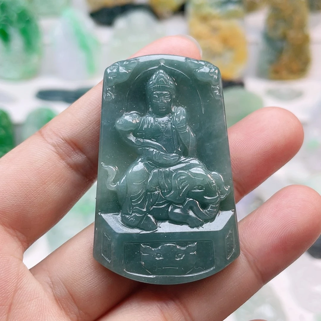 翡翠颈饰未镶嵌普贤