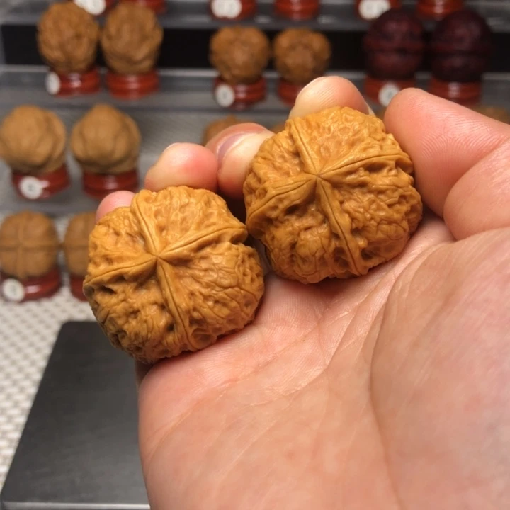 把件文玩核桃50魔方四棱，特价