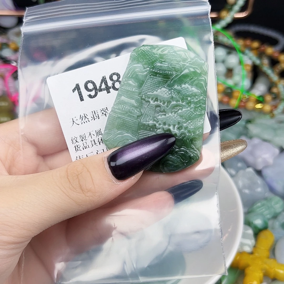 吊坠(不含链)未镶嵌翡翠