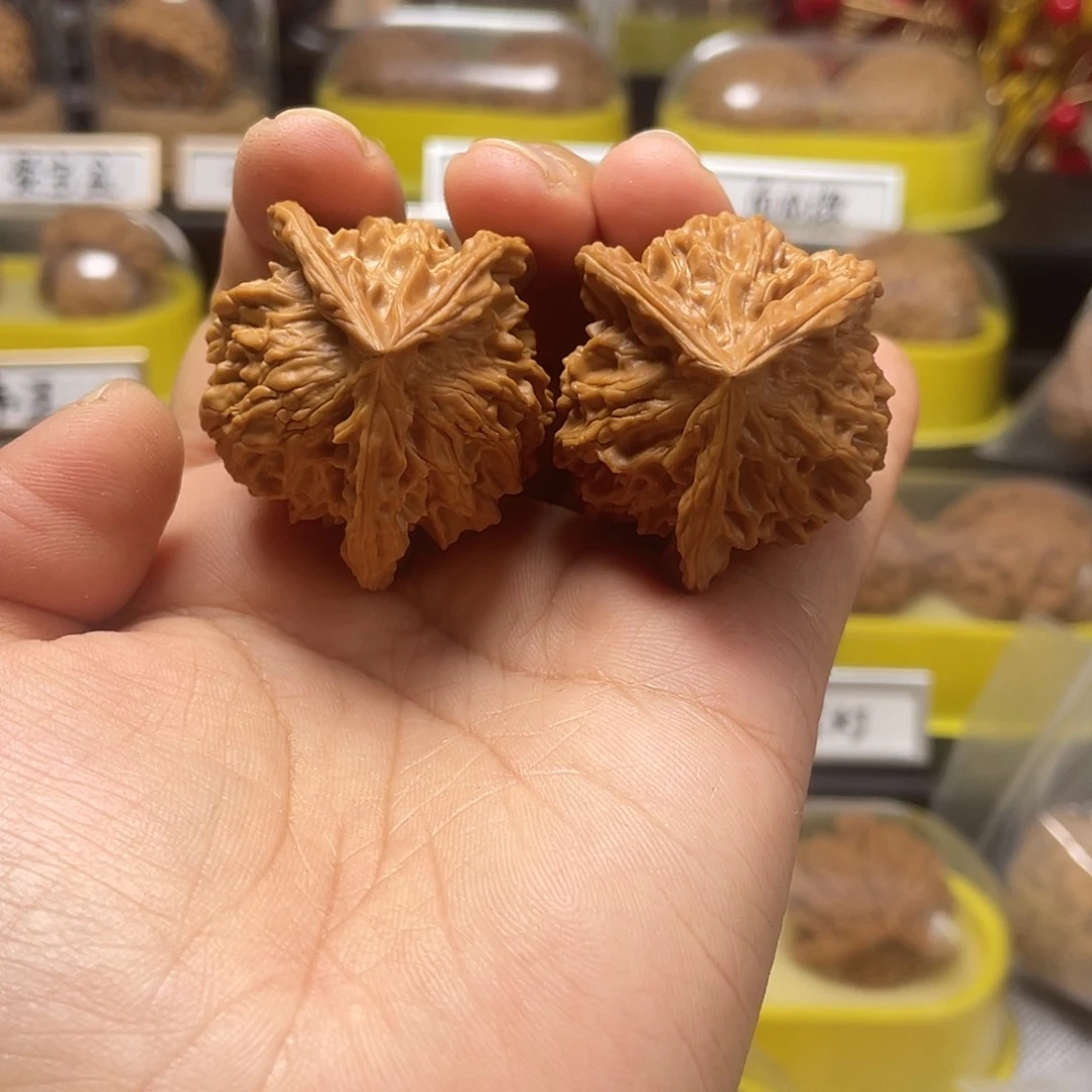 文玩核桃把件三棱